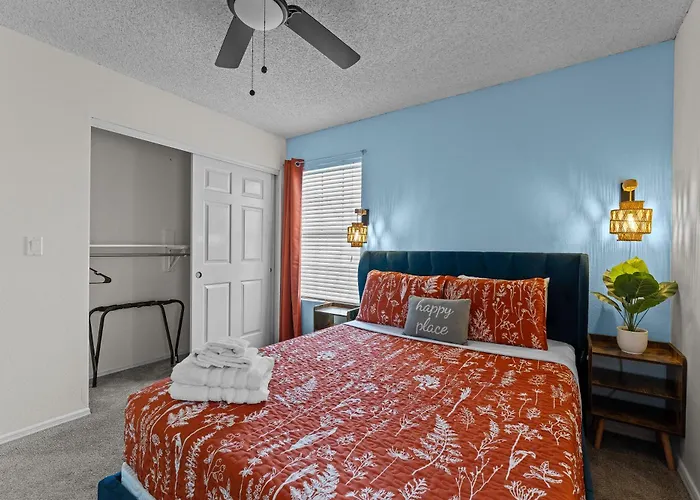 Relaxing 5br W Heated Pool, Billiards & Foosball Holiday home *
